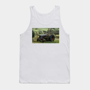 Abandoned Fordson Major - Winter 2014 Tank Top